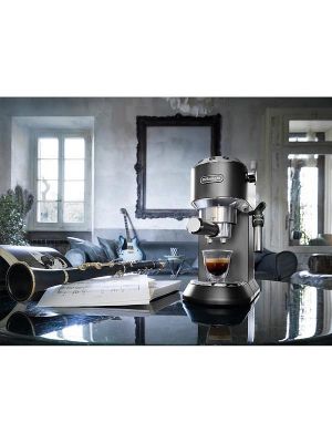 CAFETIERE A BRAS DELONGHI DEDICA noir